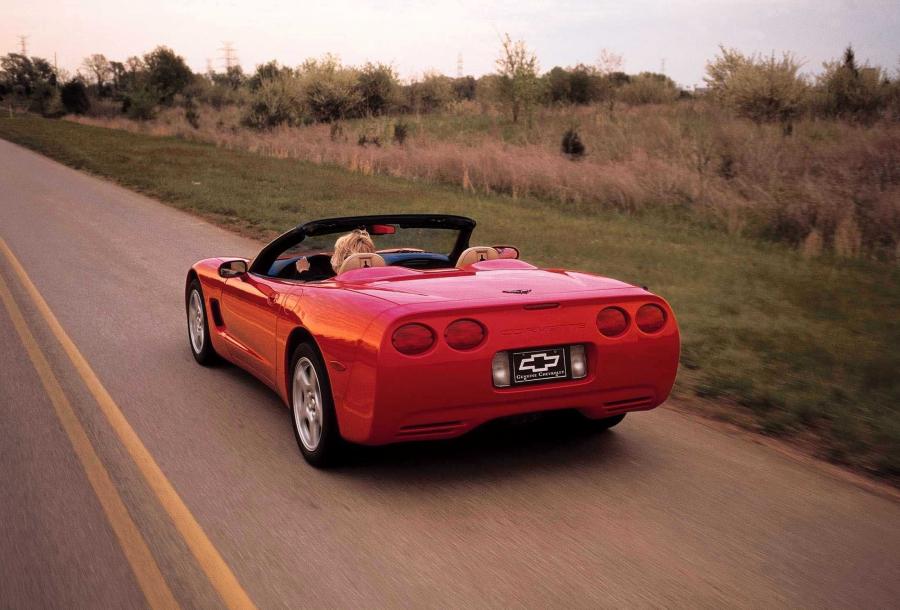  Chevrolet Corvette 1998 года  (фото 74 из 84)